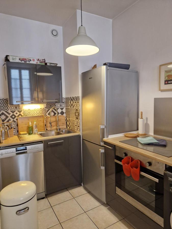 2 Pieces Dans Le Centre Avec Petite Terrasse 3*** Apartment มาร์กเซย ภายนอก รูปภาพ